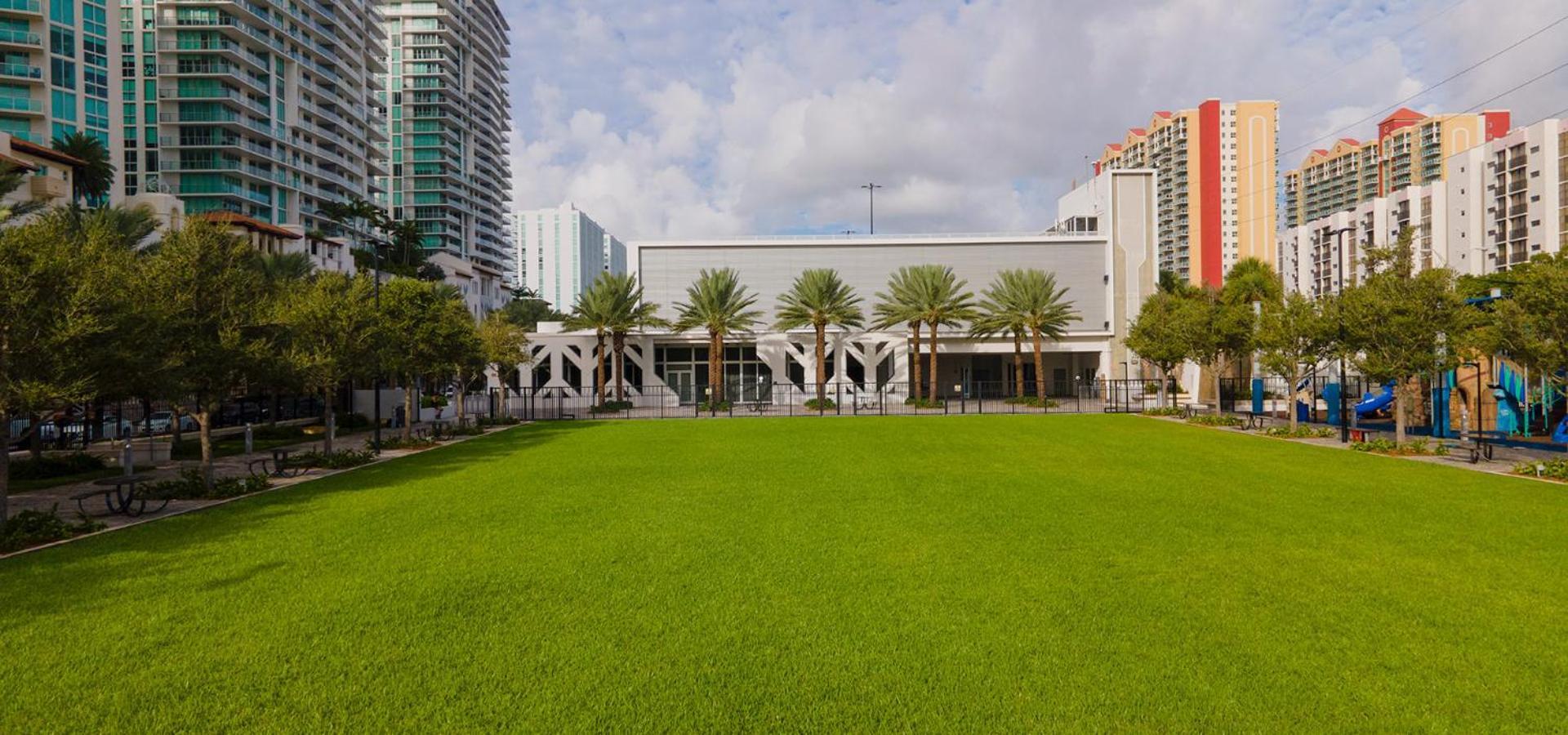 Beachfront Studio Pool, Resort & Ocean View Sunny Isles Beach Zewnętrze zdjęcie